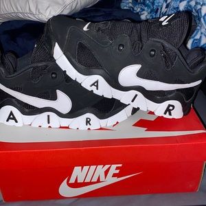 Nike Air Barrage Low